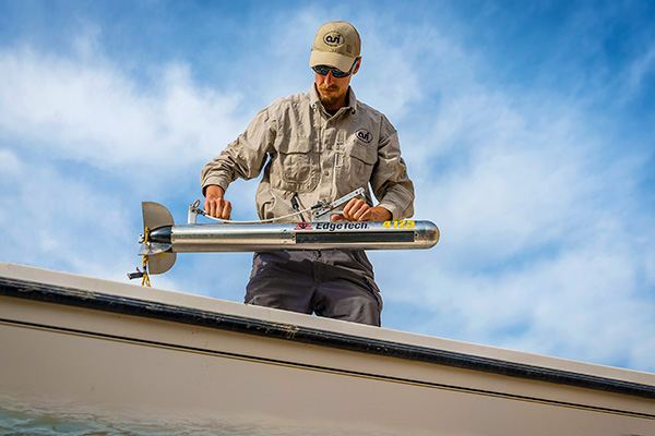 marine side scan sonar companies